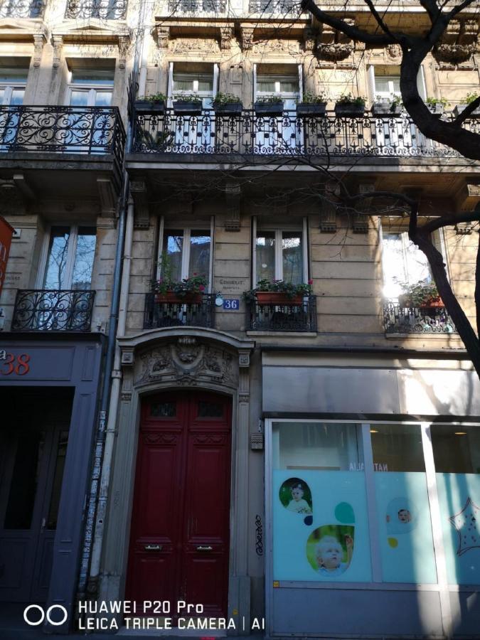 08 Design Flat Republique Apartamento Paris Exterior foto